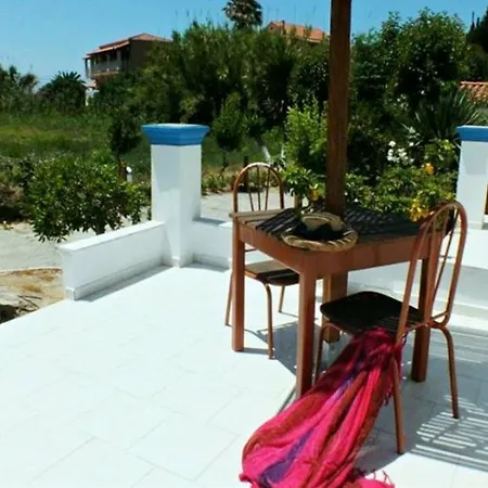 Akis Apartment *