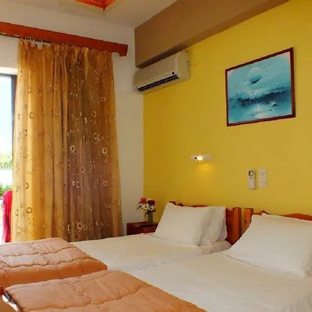 Akis Apartment *